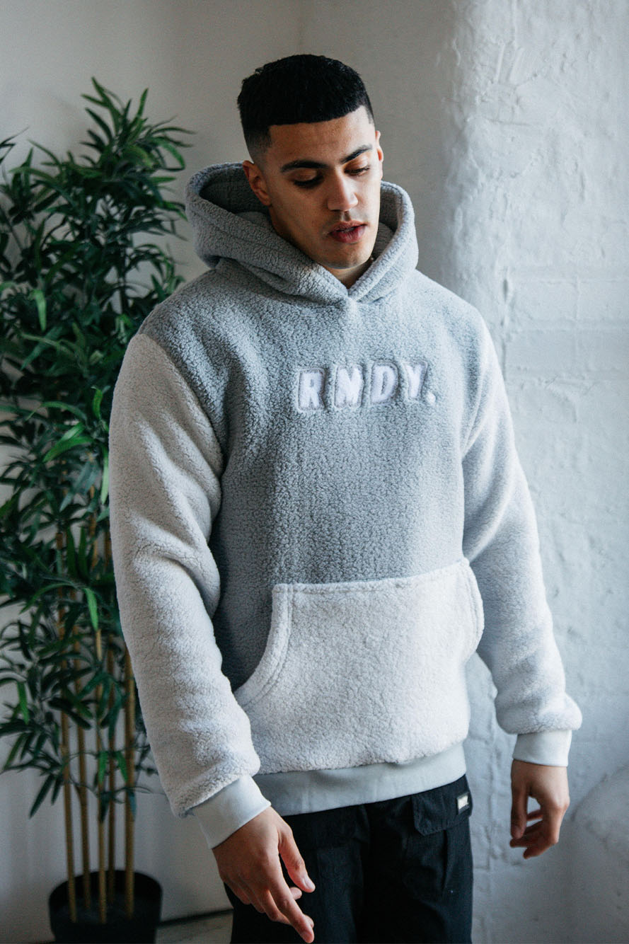 <transcy>Grauer RMDY. Kapuzenpullover aus Teddyfleece</transcy>